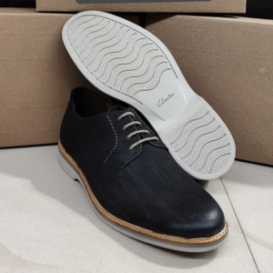 Men's Black Leather Casual Lace-Up Shoes – Modern Derby with Contrast Sole | Everyday Comfort