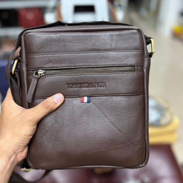 Premium Leather Crossbody Bag for Men – Stylish & Versatile Messenger Bag - Image 6