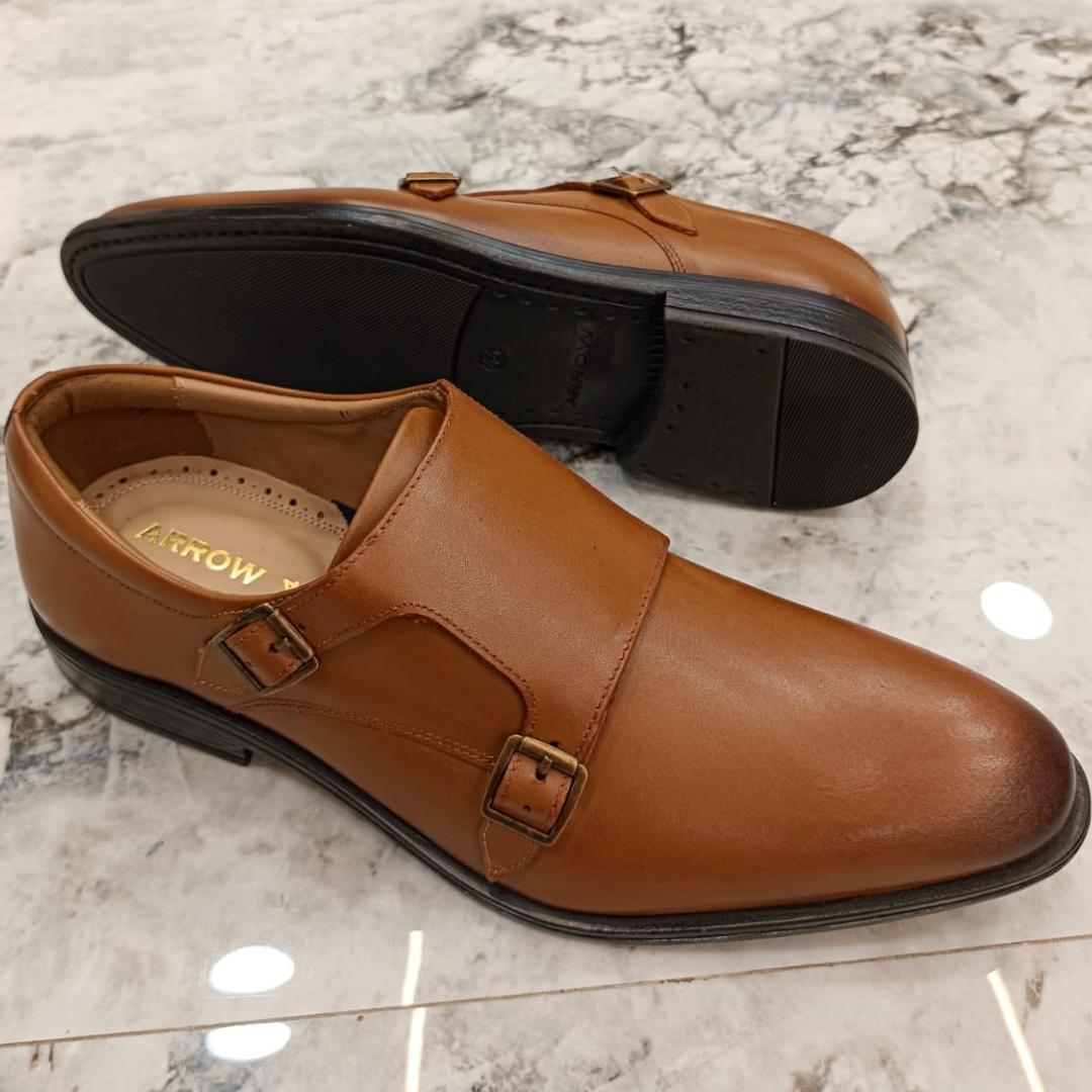 Smart & Refined Lace-Up Shoes for Men – Professional Look